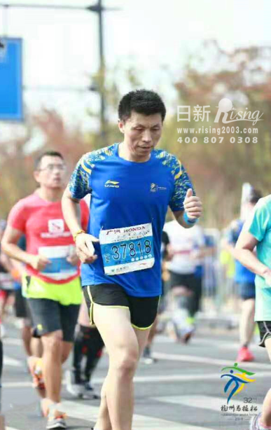 杭州日新小伙伴熱力開跑2018杭州馬拉松