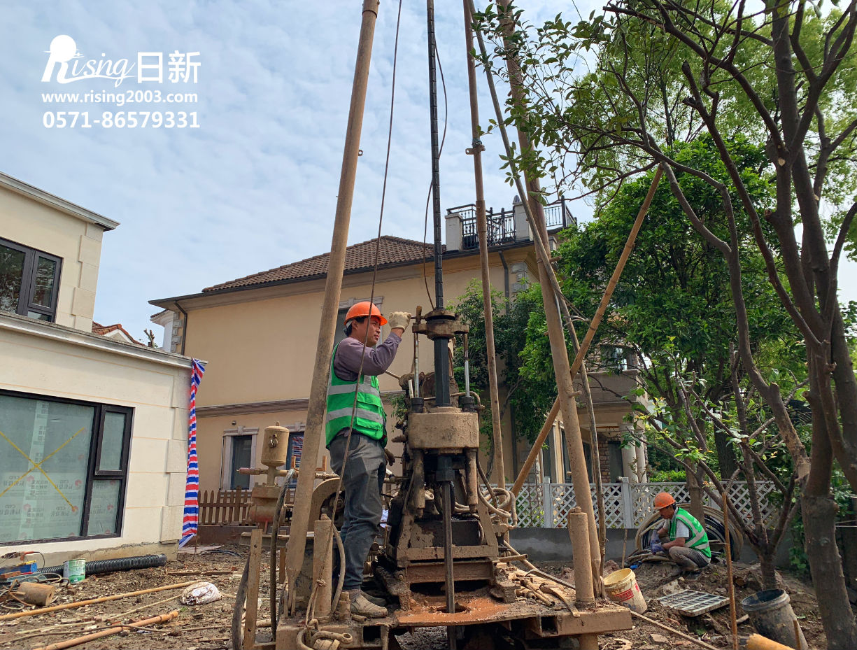 地源熱泵一套多少錢？日新環(huán)境免費為您私人訂制方案及報價