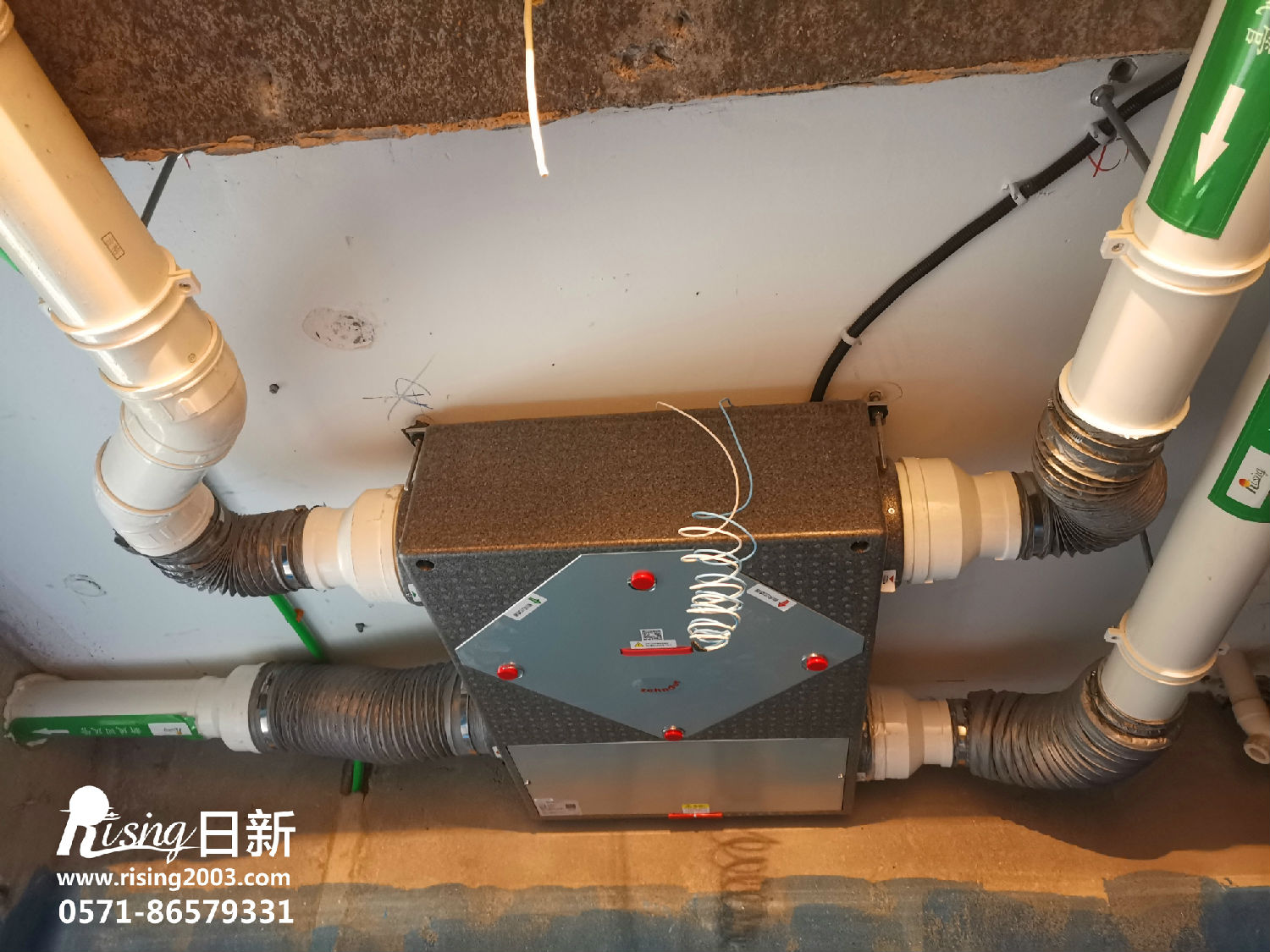 日新環(huán)境別墅地源熱泵空調(diào)項目都會搭配中央新風系統(tǒng)