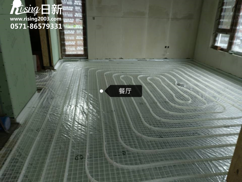 九溪玫瑰園別墅風(fēng)冷熱泵系統(tǒng)項(xiàng)目地暖階段【日新環(huán)境】