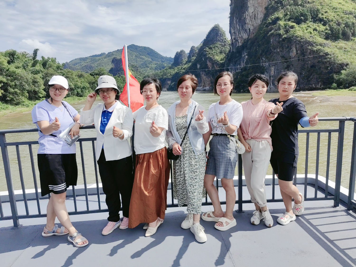 2023年日新環(huán)境5天4日桂林之旅