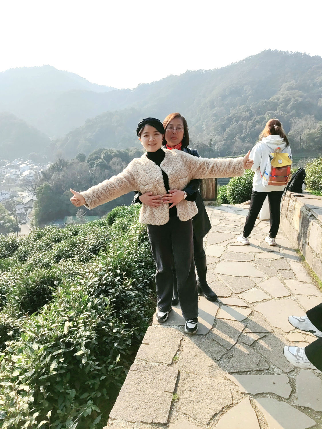 溫暖不斷，快樂(lè)滿(mǎn)滿(mǎn)｜日新環(huán)境慶38節(jié)