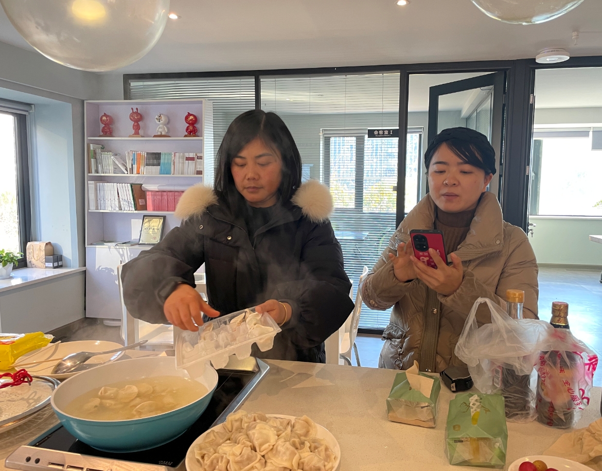 情暖冬至，餃香四溢【日新環(huán)境】